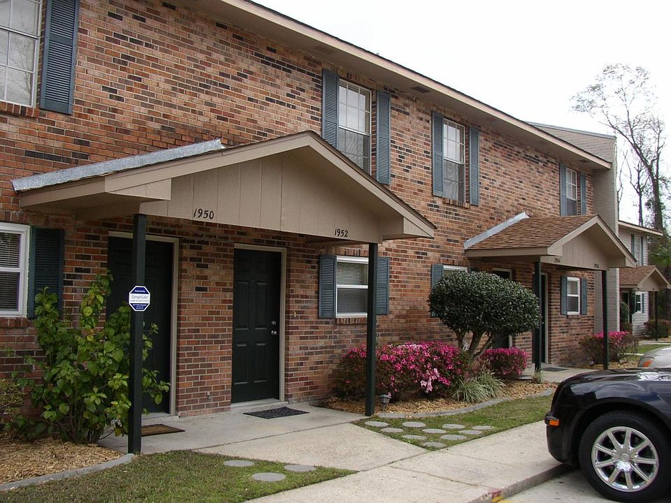 Front exterior of buildings - 12 units total