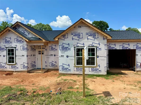 5721 Church Dr, Fort Lawn, SC 29714
