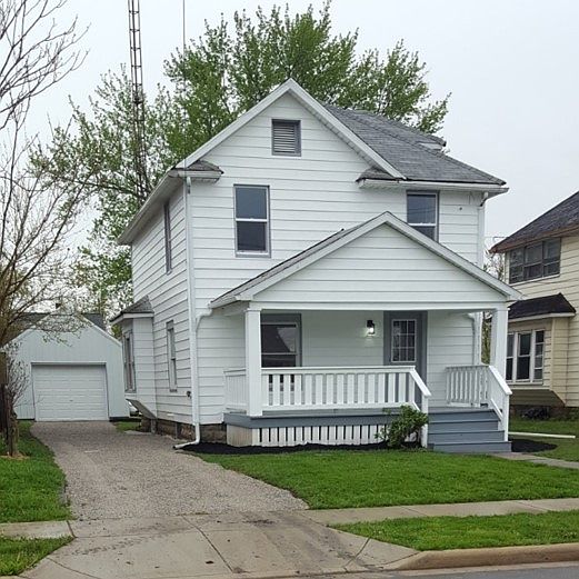 1st image of 755 Woodrow Ave
