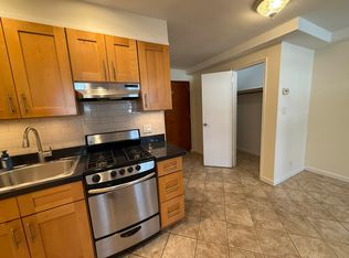 2562 43rd St APT 1, Astoria, NY 11103