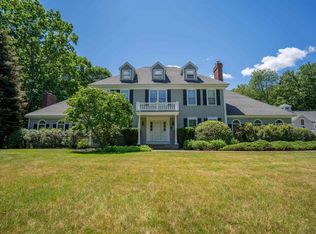 19 Oak Ridge Dr, Atkinson, NH 03811