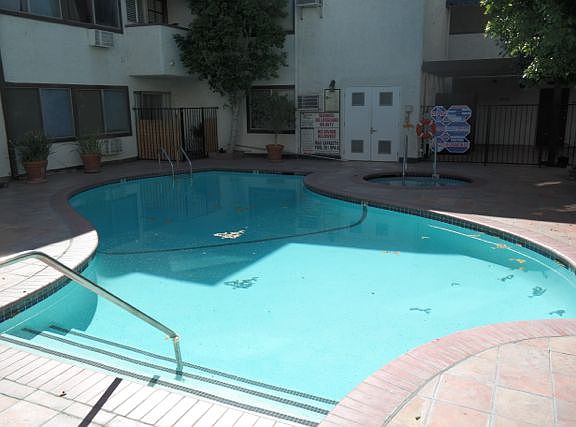 2nd image of 18530 Hatteras St Unit 218