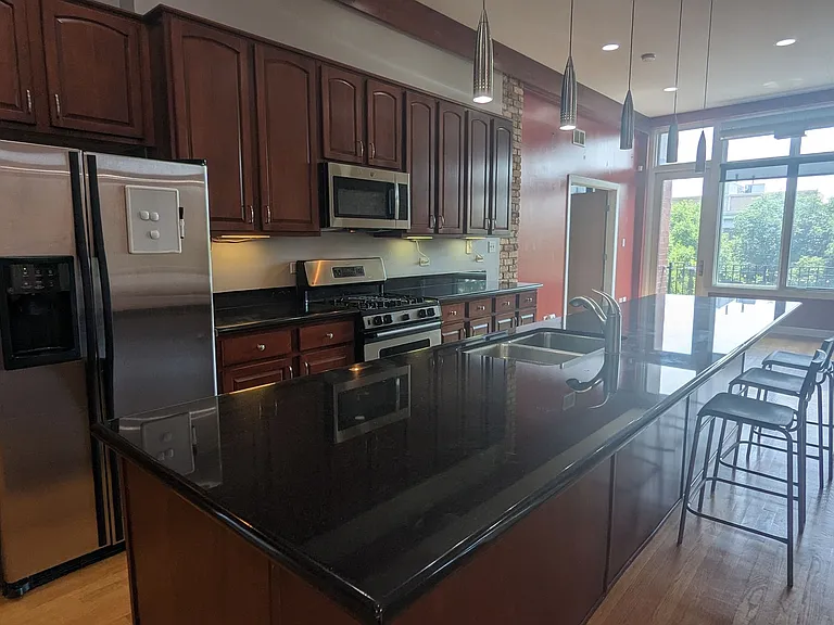 1738 W Belmont Ave #3F — Photo 12