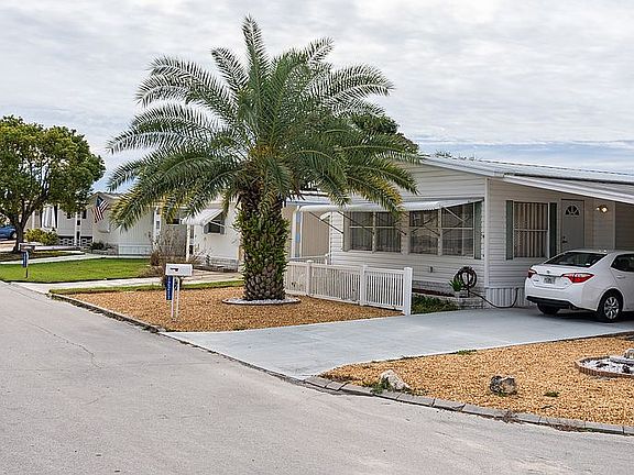 2nd image of 12213 Longhorn Dr