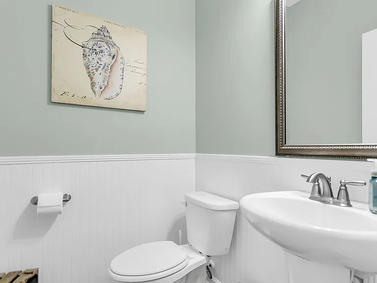 534 Alderly Dr — Photo 18
