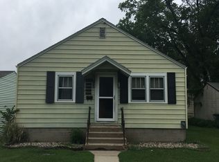 206 9th Ave, Brookings, SD 57006