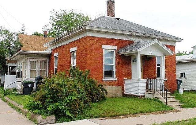 2nd image of 601 9th St N