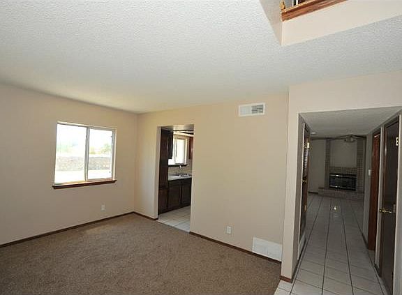 3rd image of 7304 Golden Hawk Dr