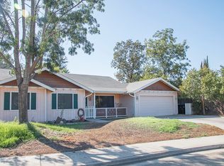 2222 E Myrtle Ct, Visalia, CA 93292