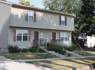 113 E Division St, Bloomington, IL