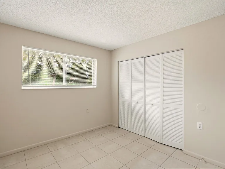 959 Lake Terry Dr #B — Photo 8
