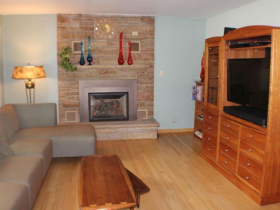 5th image of 5633 S Lake Dr
