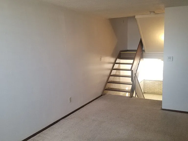 9097 N 95th St #B — Photo 7