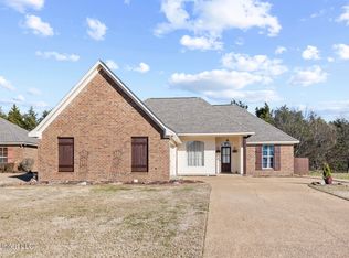 160 Clearview Dr E, Madison, MS 39110