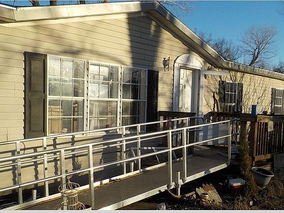 4th image of 1001 N Buckeye St