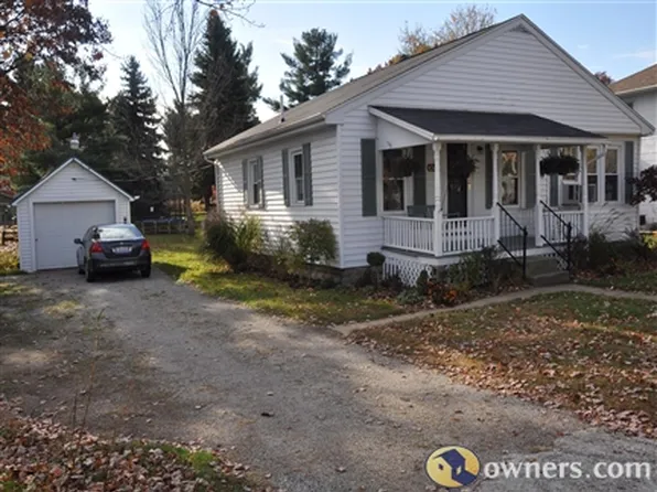 36 Broad St, Milan, OH 44846