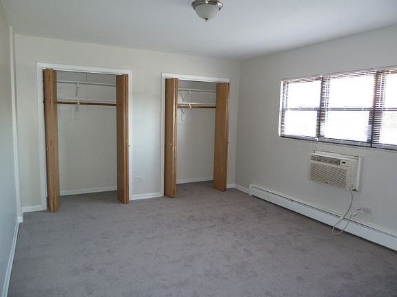 3rd image of 2411 W Fitch Ave APT 3C