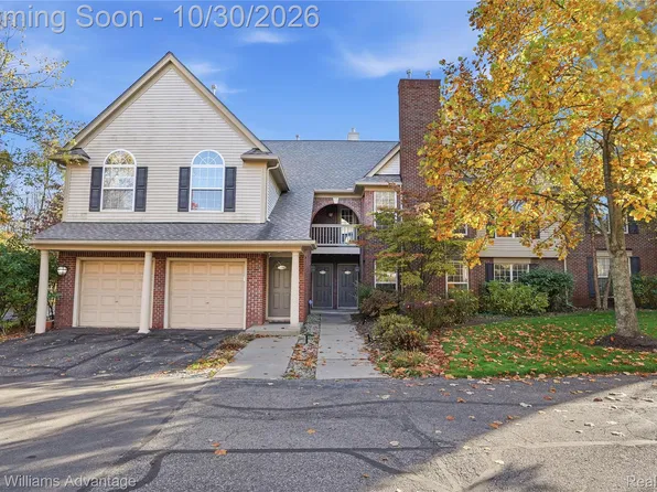 28342 Carlton Way Dr, Novi, MI 48377