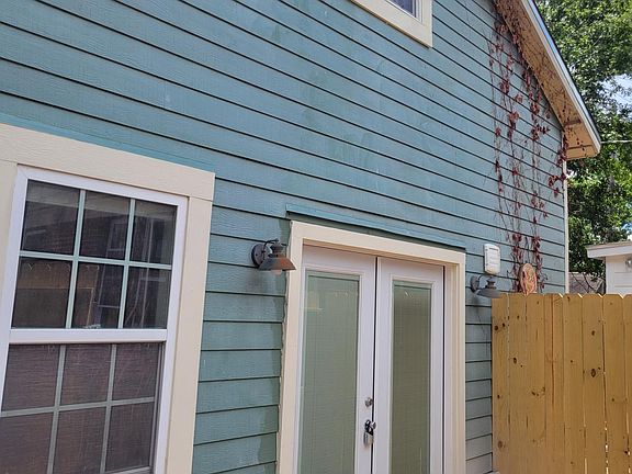 3rd image of 1617 Hawthorne St Unit A