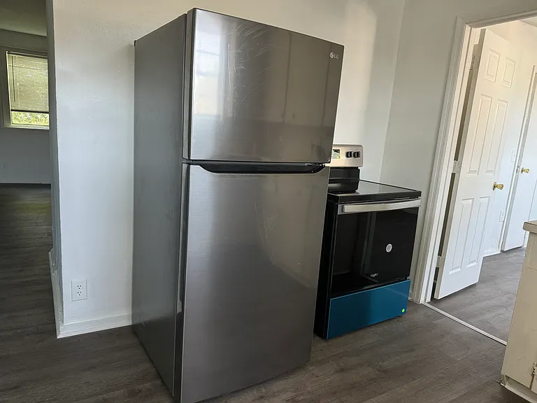 3545 Admiral Dr #4 — Photo 3