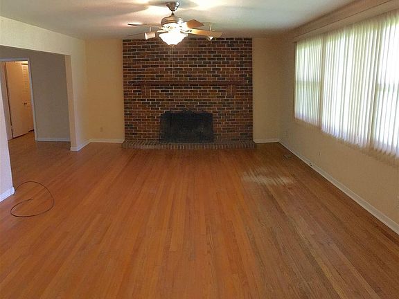 4th image of 1475 NW 21st Ave