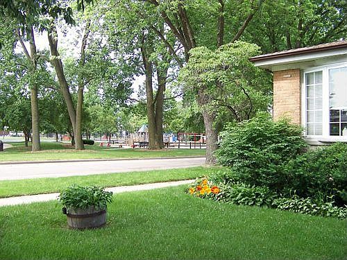 A small, quiet park is great for kids!