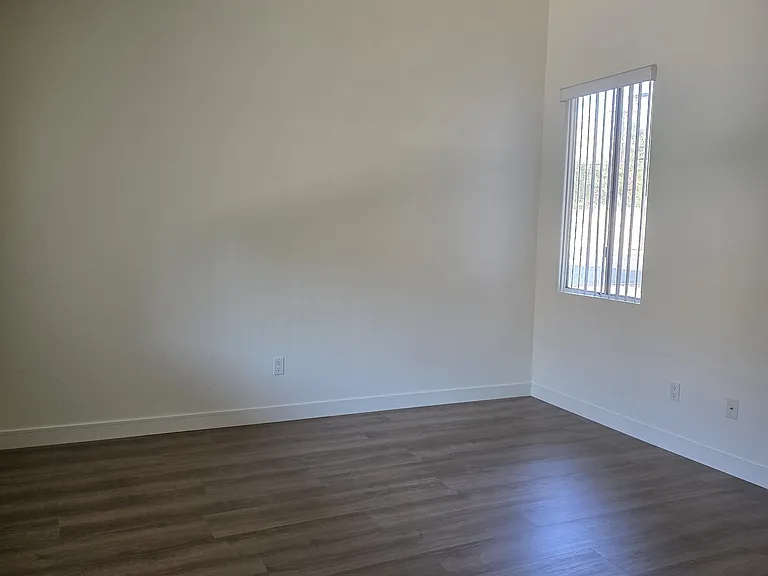 22485 De Soto St #22485 — Photo 2