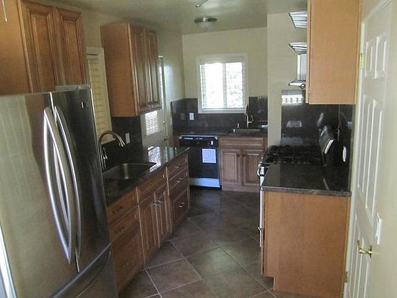 5th image of 171 Bryant St
