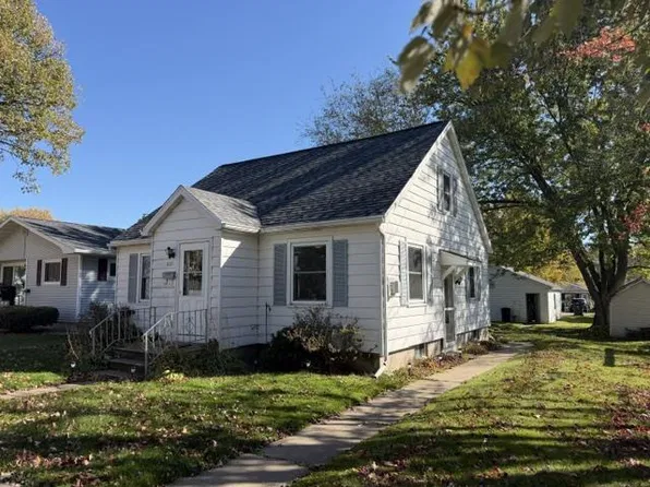 809 S ASH AVENUE, Marshfield, WI 54449