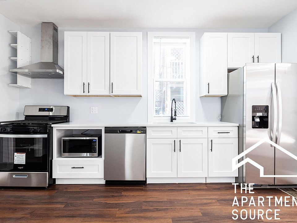 1st image of 930 N Richmond St #1