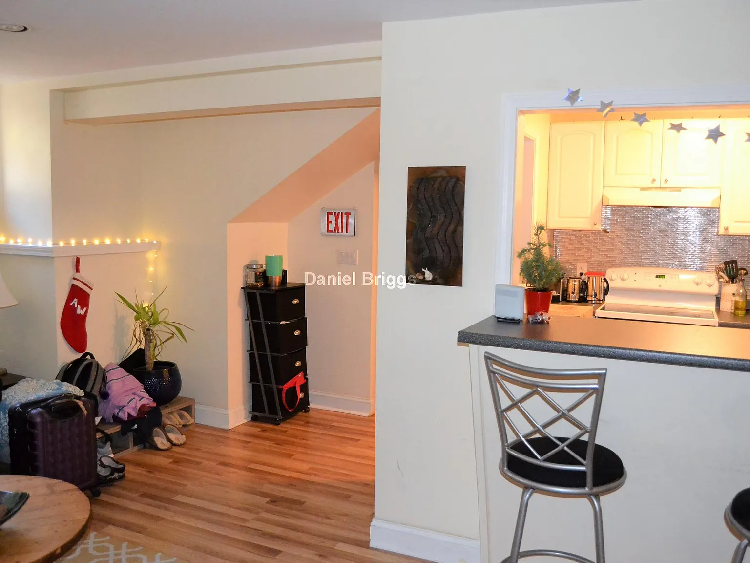 2 bed, 1.0 bath, $3,400 — Photo 4