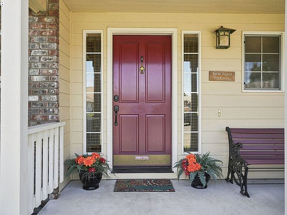 4th image of 845 Raintree Way