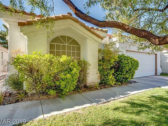 4th image of 5509 Royal Vista Ln