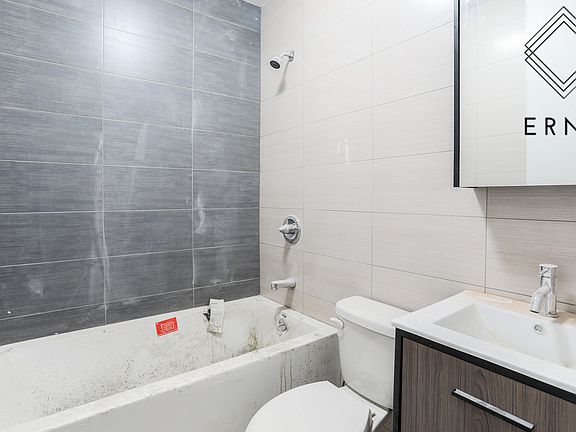 4th image of 1603 Lincoln Pl #3F