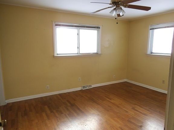 4th image of 5414 Silvercrest Ln