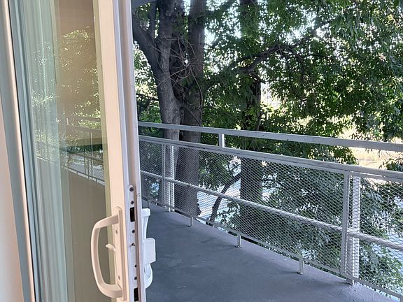 5th image of 1645 Amberwood Dr APT 24