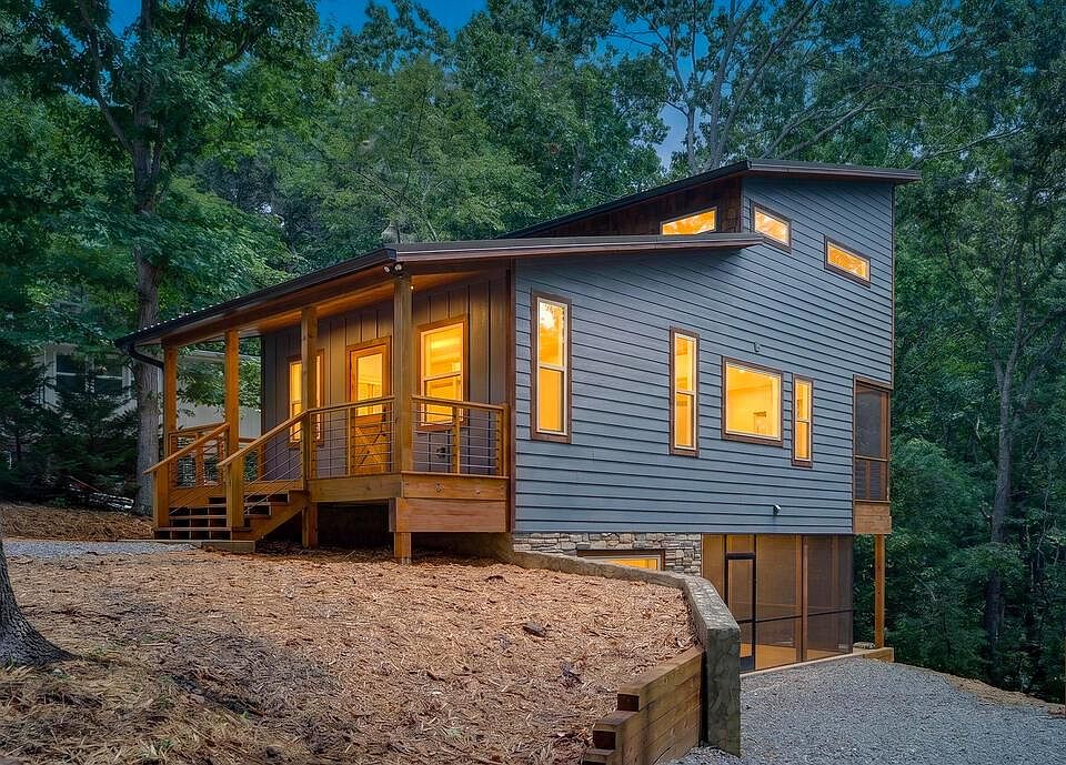 1st image of 287 Lakeview Cir