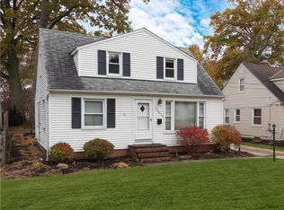 24019 E Oakland Rd, Bay Village, OH 44140