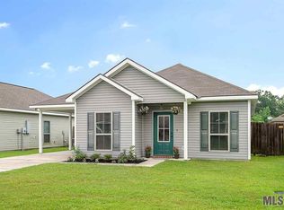 10825 Field Pointe Dr, Denham Springs, LA 70726