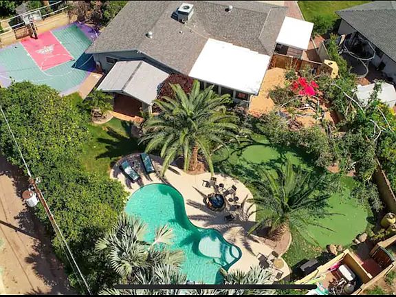 2nd image of 8532 E Mitchell Dr