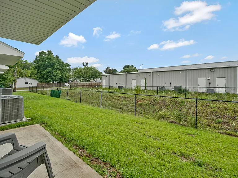 6356 Grove Park Dr — Photo 26