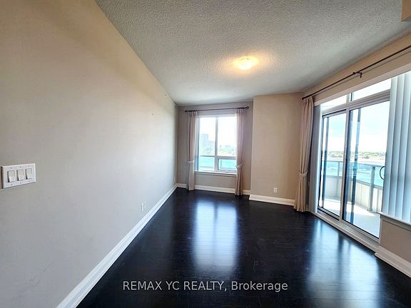 4th image of 7171 Yonge St #408