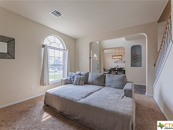 5th image of 429 Ponderosa Dr