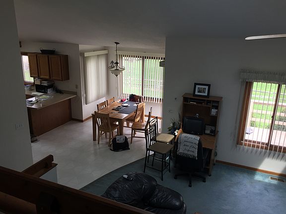 Open space w/natural light