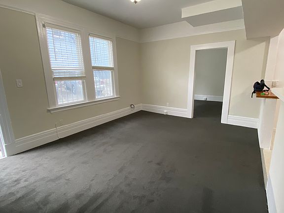 3rd image of 4405 California St APT A