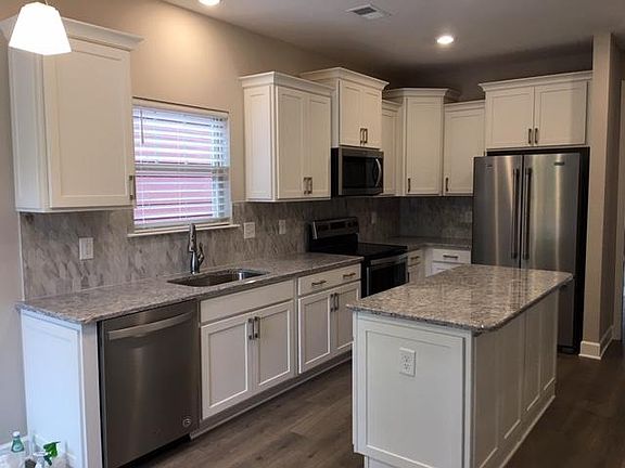 3rd image of 2081 Kirkwall Dr #Bk21