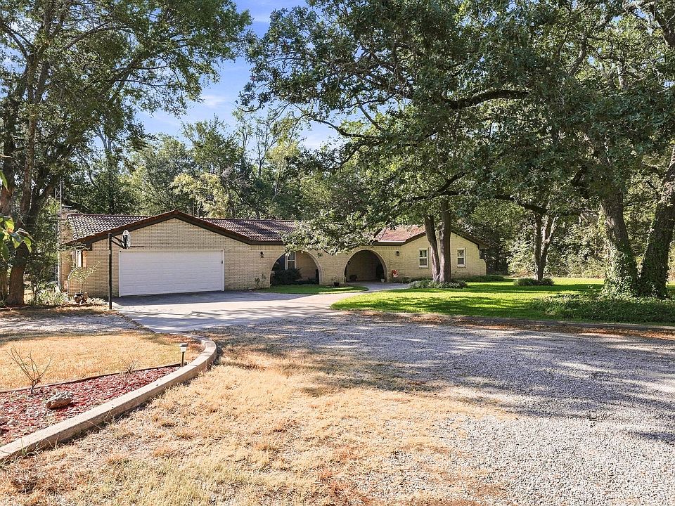 1st image of 2126 County Road 1450