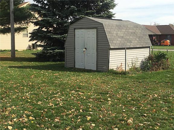 2nd image of 1202 Oakview Dr