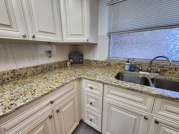 5th image of 5150 10th Ave N APT 106