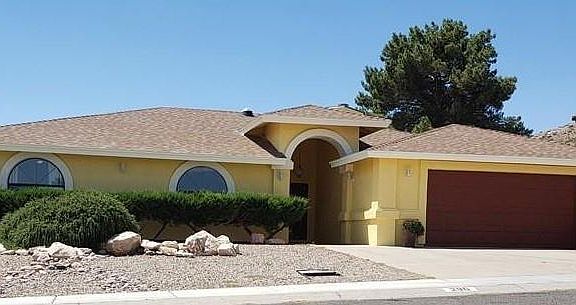 2nd image of 290 Greenway Dr